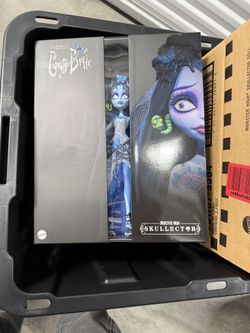 Skullector Corpse Bride Doll