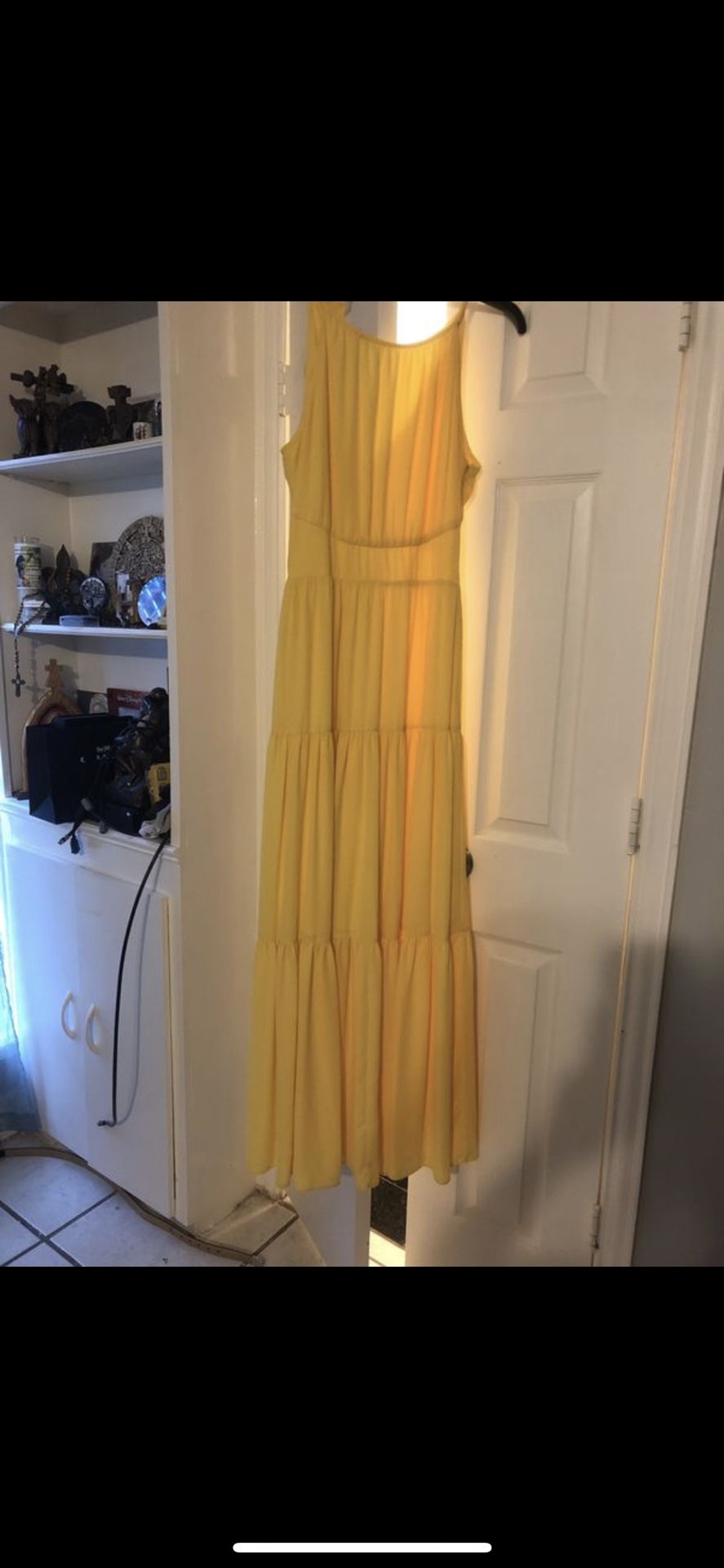 Beautiful yellow Dress size small