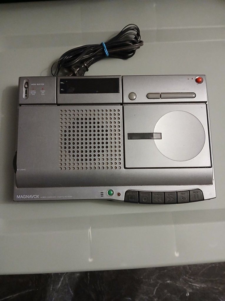 Magnavox Alarm Clock Radio Cassette Player Recorder