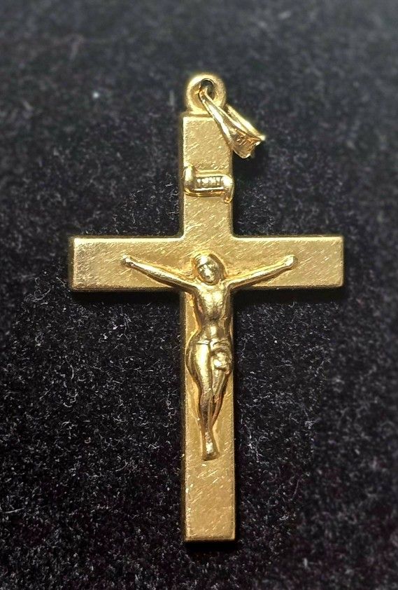 Vintage 14KT Gold Crucifix
