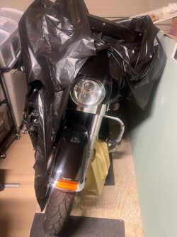 Harley Davidson Ultra Glide Motorcycle
