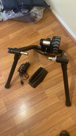 Wahoo KICKR SNAP Smart Bike Trainer.