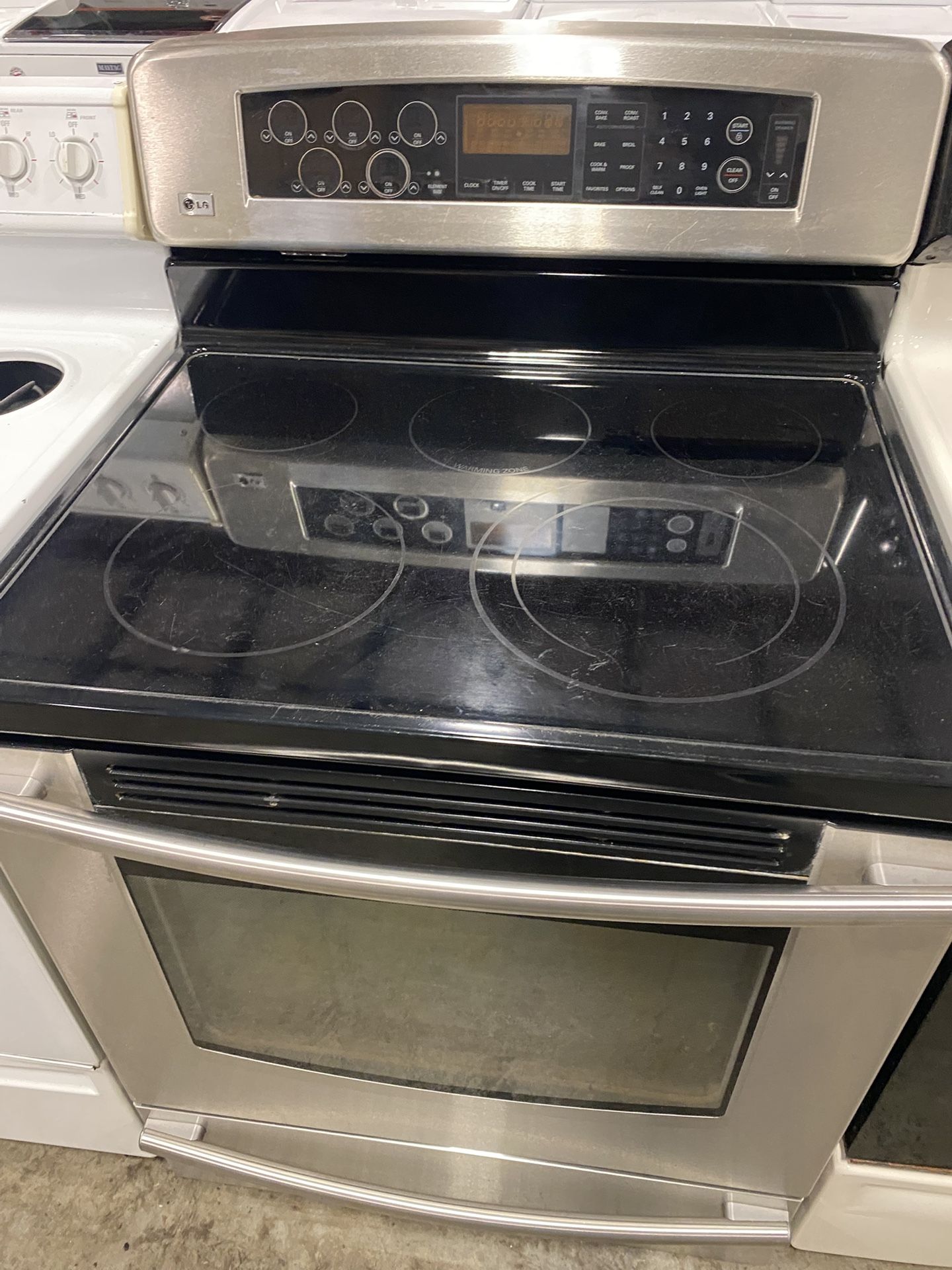 LG GLASS TOP ELECTRIC STOVE RANGE OVEN with WARRANTY etc.