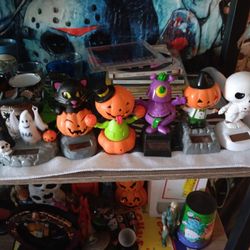 Halloween figures