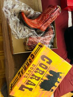 Women’s Corral Cowboy Boots! - RED- Size 8.5M