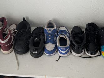 Boys shoes