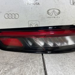 2021-2022 JEEP GRAND CHEROKEE LEFT OUTER TAILLIGHT FULL LED OEM