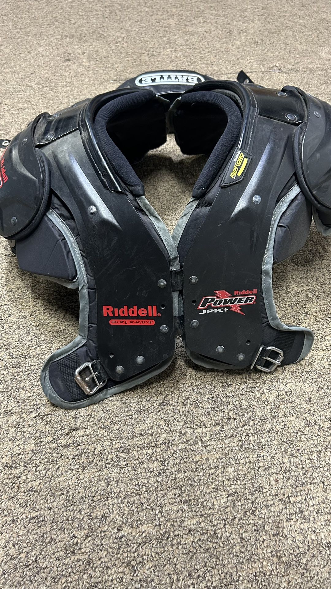 Football Riddell Power Shoulder Pads And Battle Back Plate.