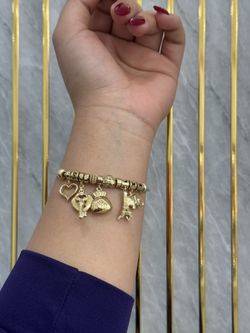 Manilla Rígida Con Colgante 10k