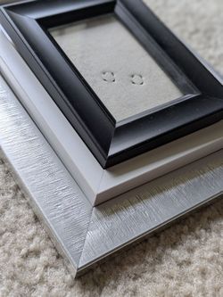 Free picture frames