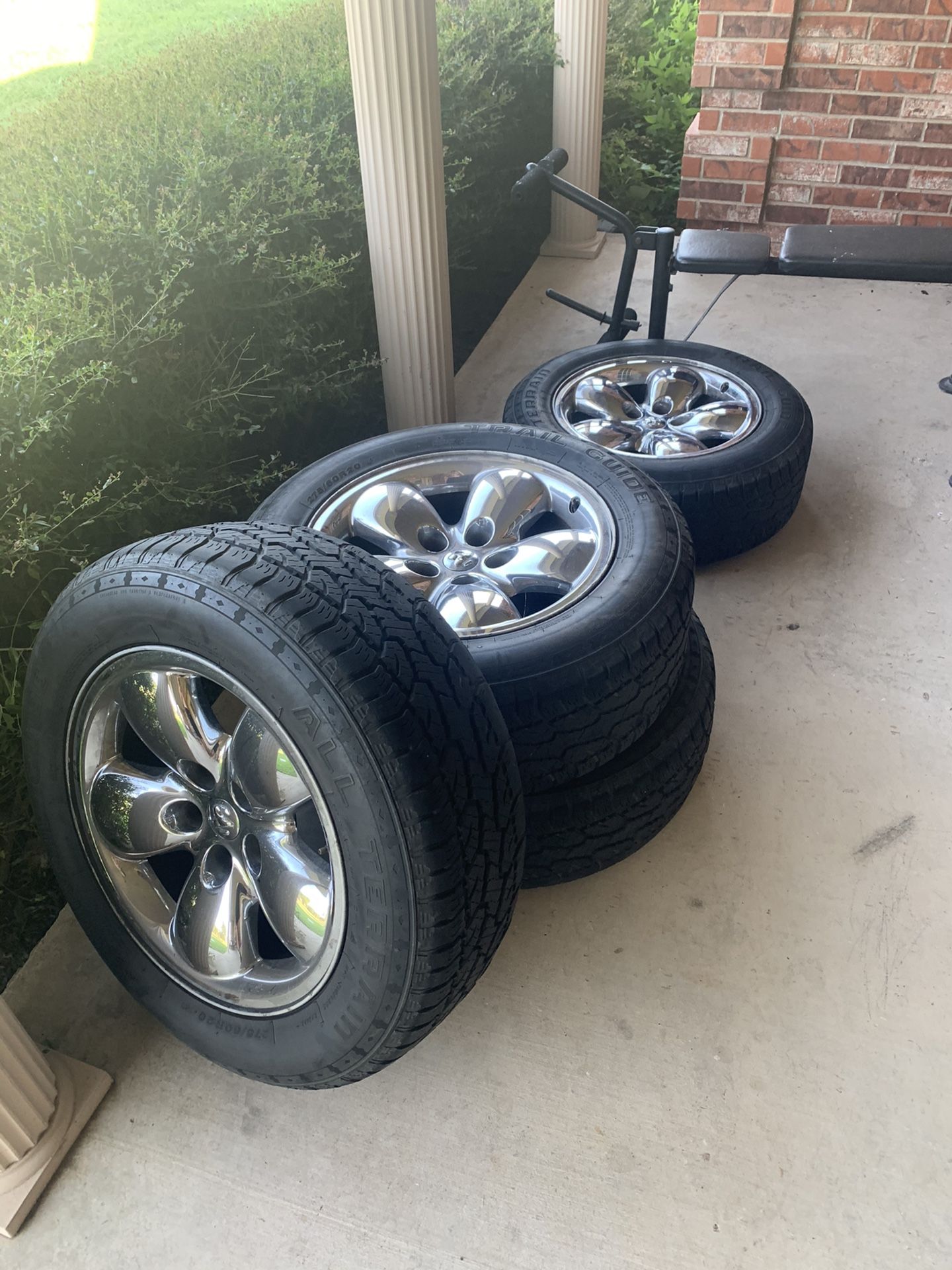 2004 Ram 1500 20” chrome rim and tires