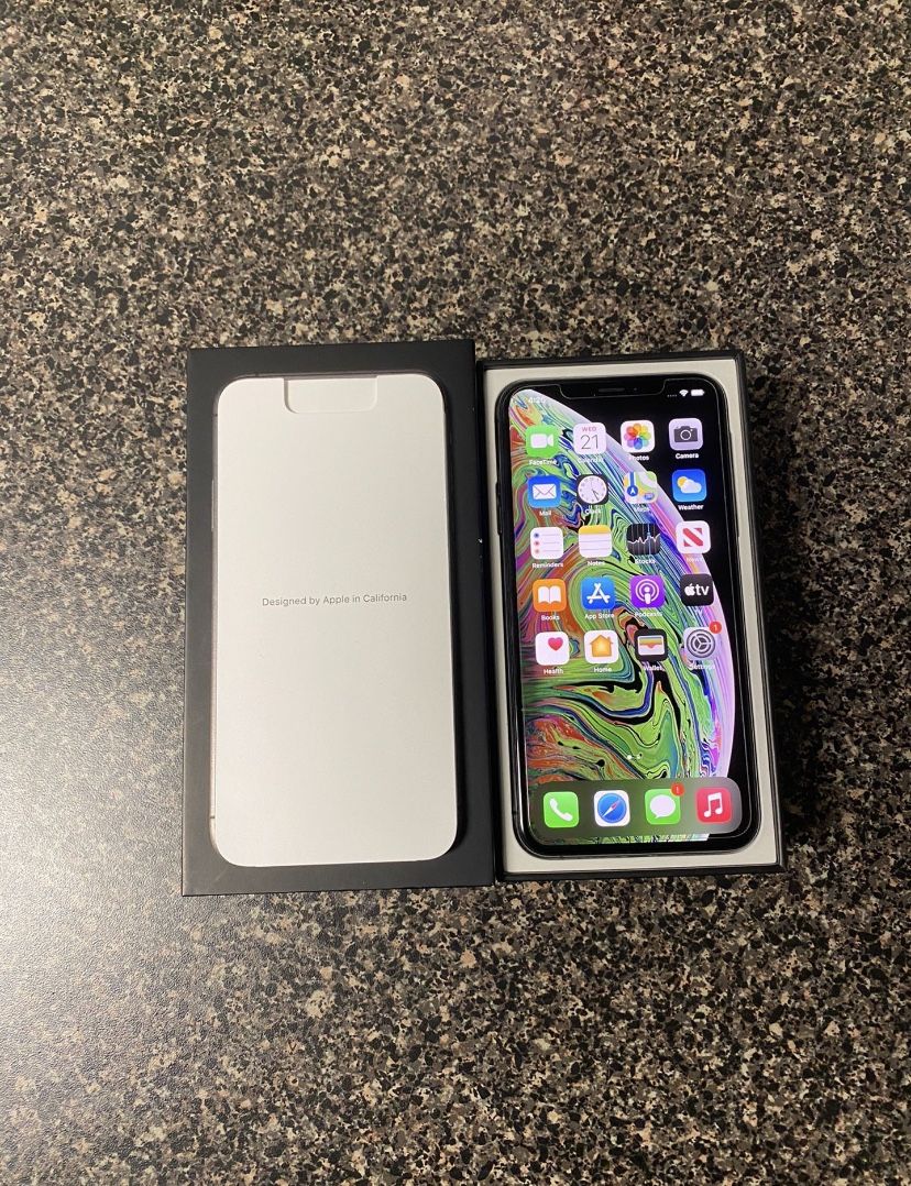 BRAND NEW IPHONE XS MAX (64GB) FACTORY UNLOCKED (SPACE GREY)