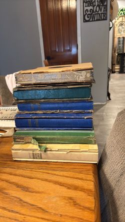 78 records - 6 books 12 sleeves of records