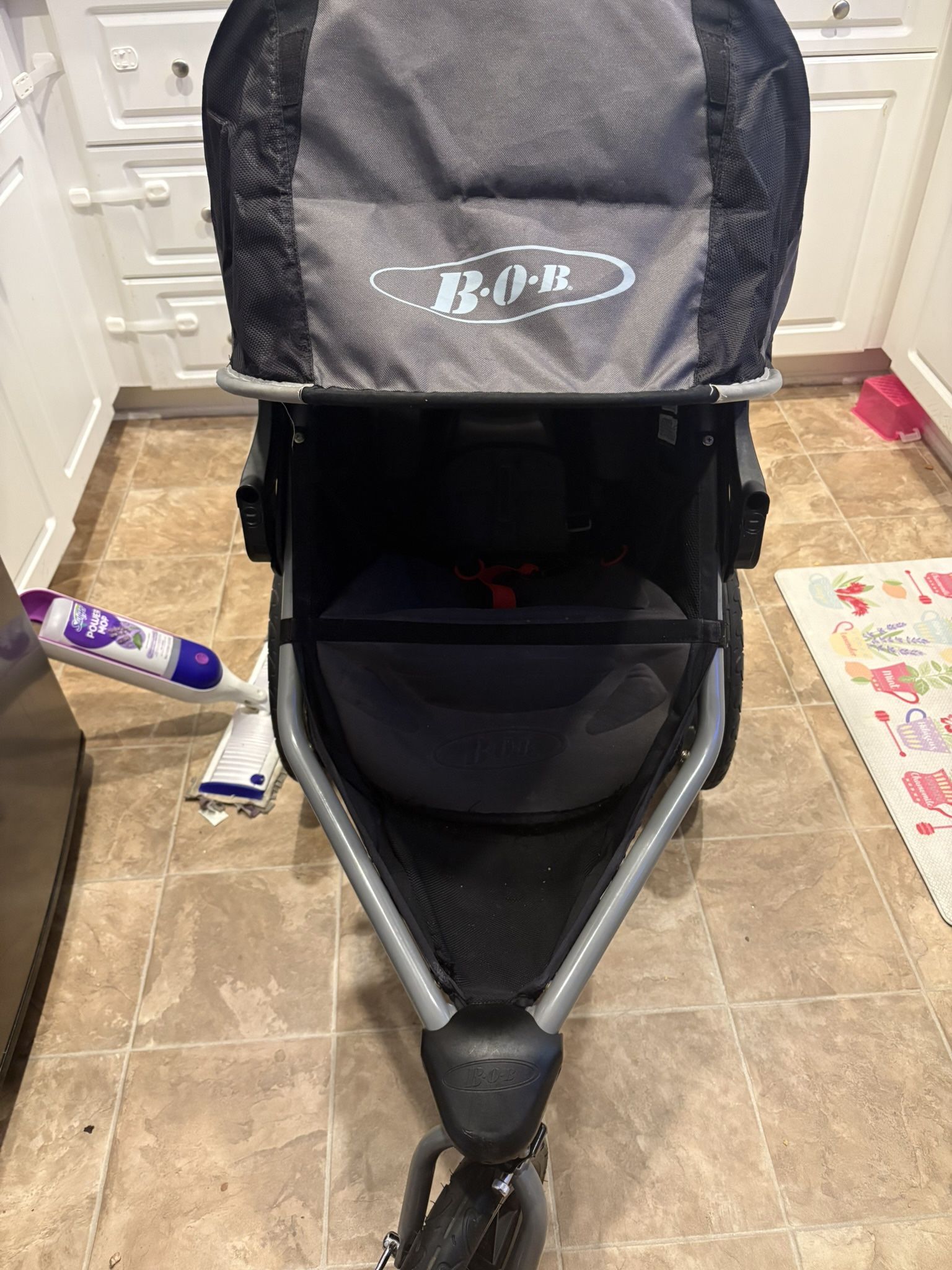 Bob Revolution SE Running stroller