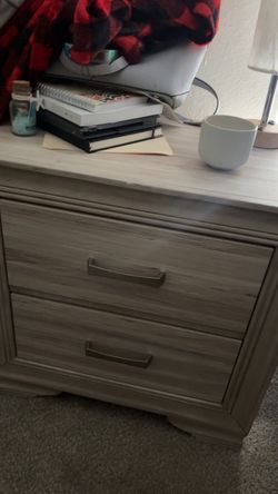 Bedroom set