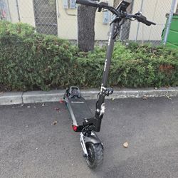 Brand New Boe BE-5 Dual Motor Electric Scooter, Electric Scooters, Electric Bikes, Electric Gokarts, Mini Bikes, 