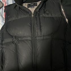 Mens Gap puffer vest Small