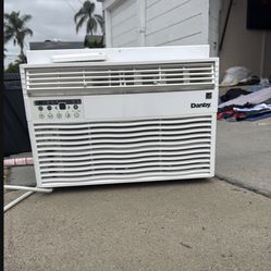 Air Conditioner -  Window Unit - AC 