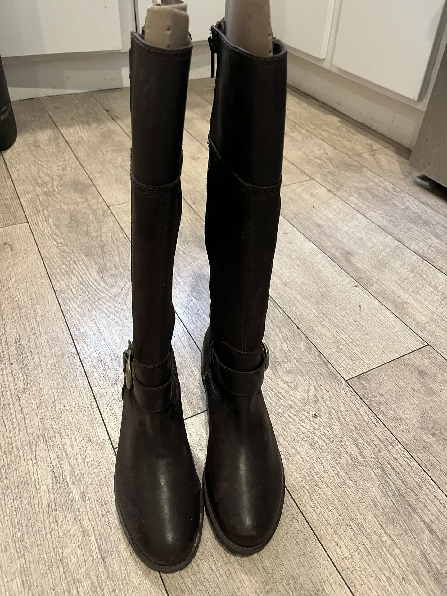 Timberland Women Boots Size 8.5