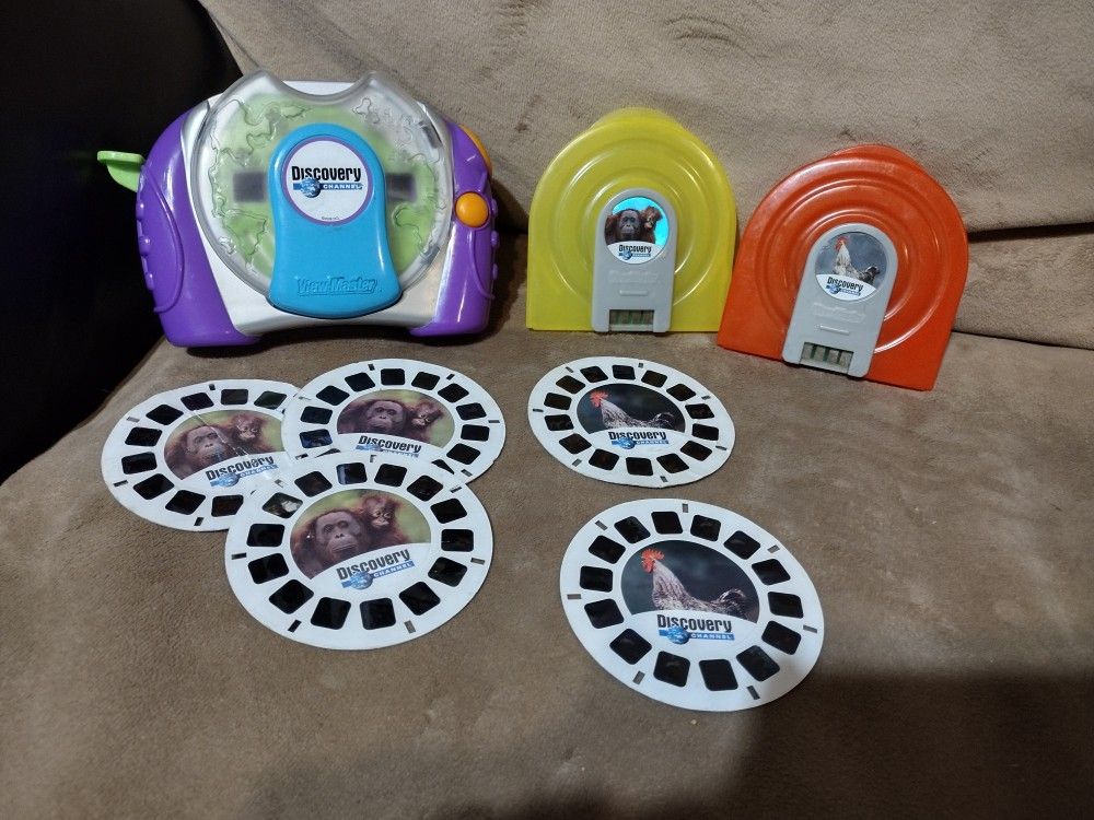 Discovery Channel Talking View Master Set With  2 Cartridges and 5 Reels. Works