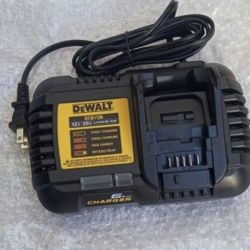 DEWALT 20V-60V 6AMP CHARGER NEW
