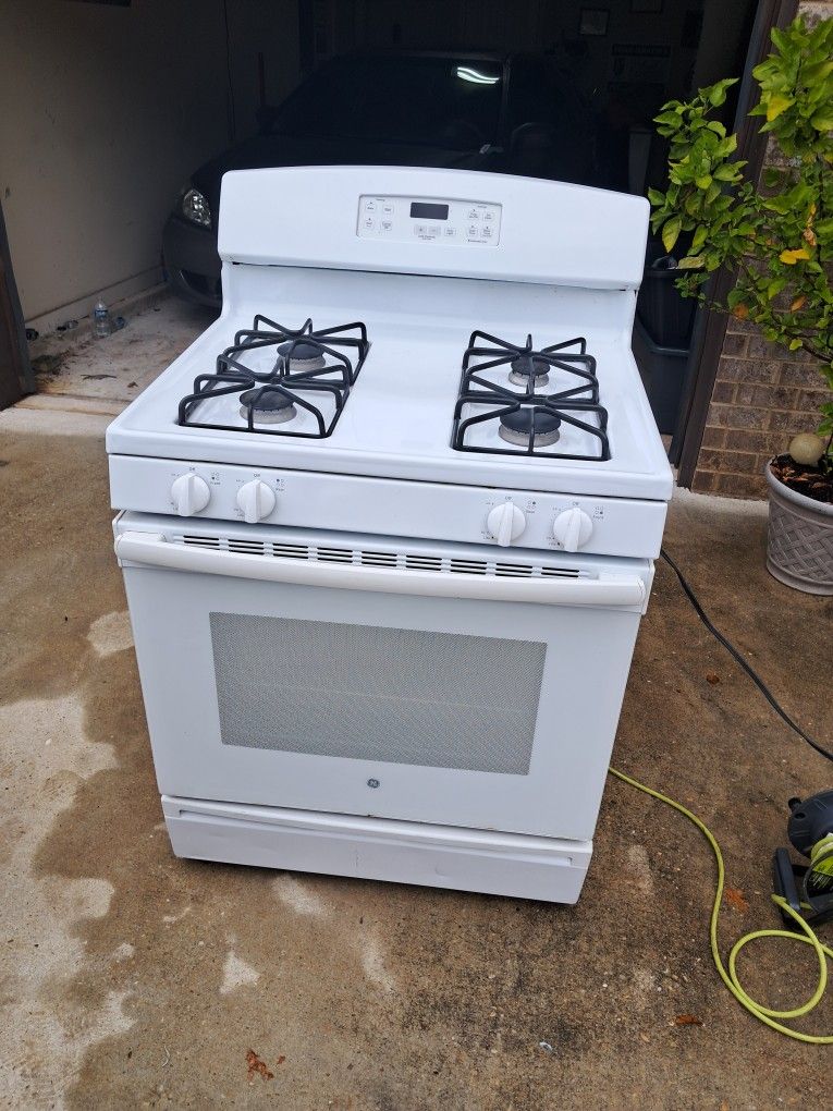 Gas Stove With Oven