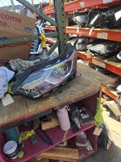 ✅ 2018-2021 Chevy Equinox Left Driver  side Headlight #0892