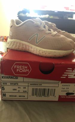 Toddler girls New Balance size 5.