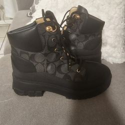 Womens Sz 6.5 Coach Boots