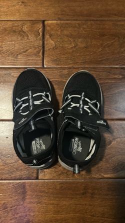 Shoes size 12