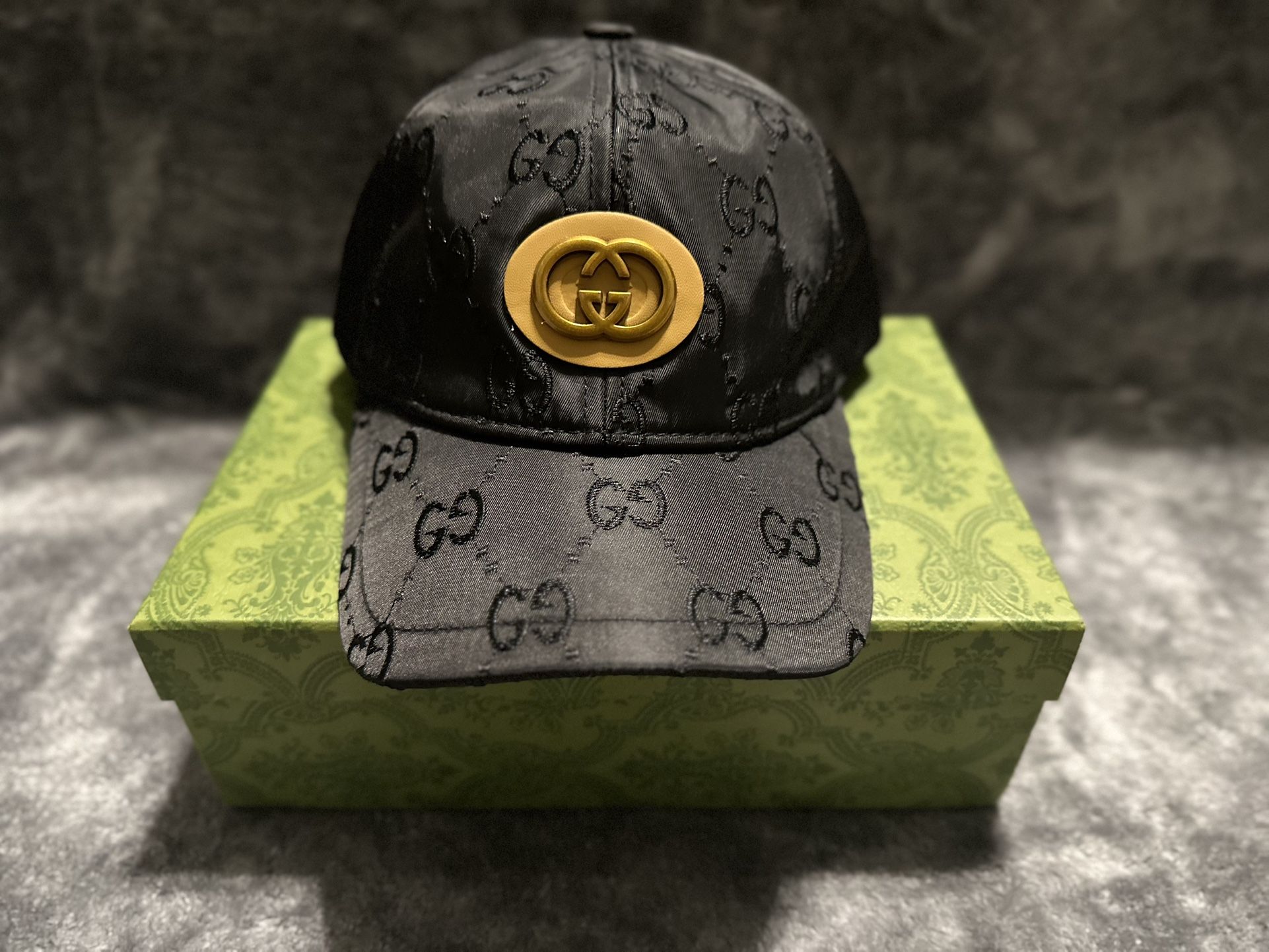 Black Gucci hat