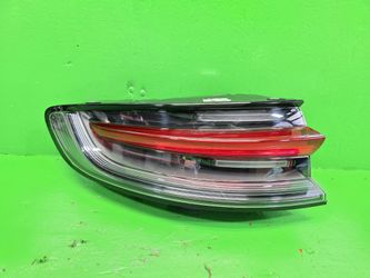 MACAN 2019 2020 2021 2022 2023 2024 DRIVER TAILLIGHT OEM