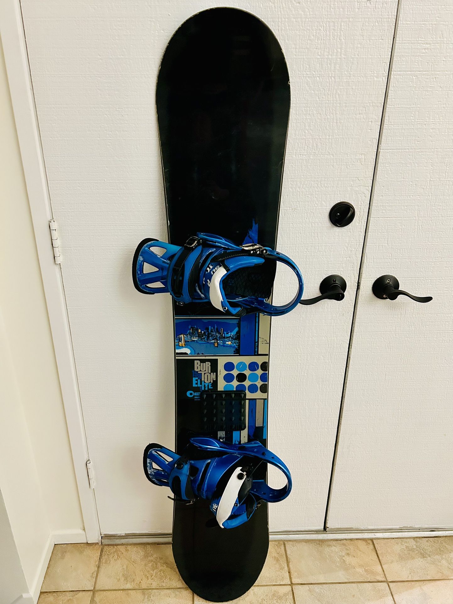 158cm Men’s Burton Snowboard w/ Burton Bindings