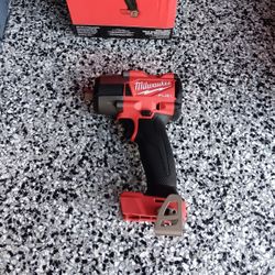 IMPACT WRENCH 1/2" MILWAUKEE TOOL ONLY 