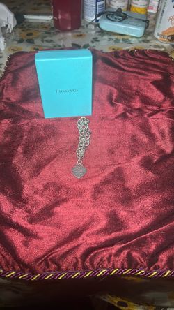 Tiffany & CO. Silver Heart Tag Charm Bracelet