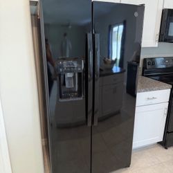 black Kitchen Appliances Set 