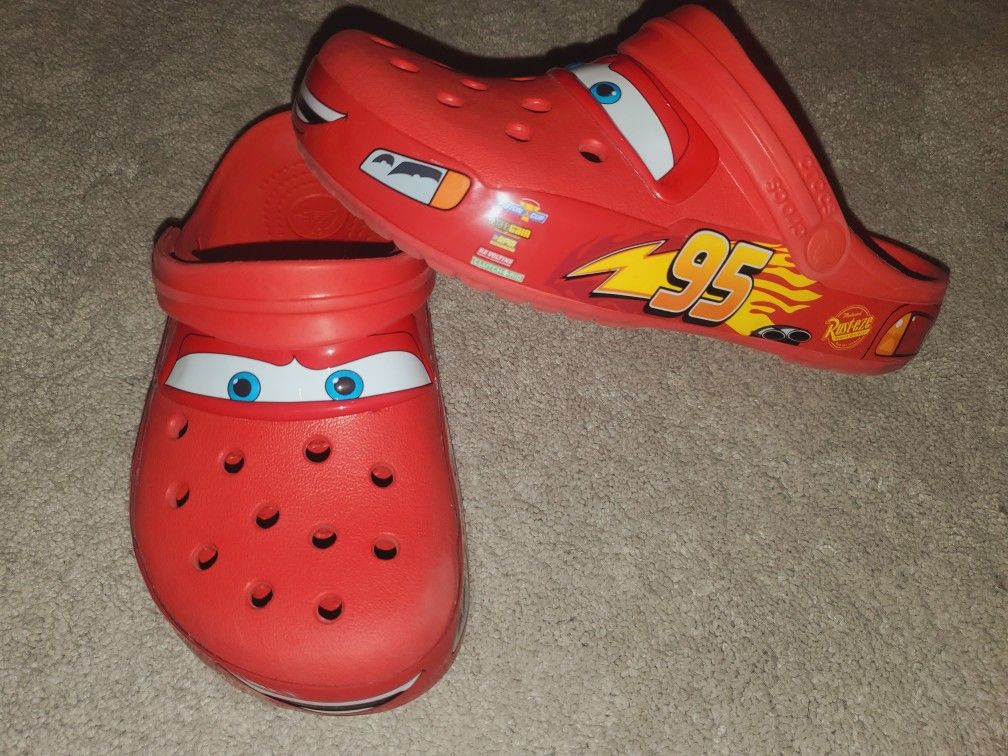 Disney Pixar Cars Lightning McQueen Crocs