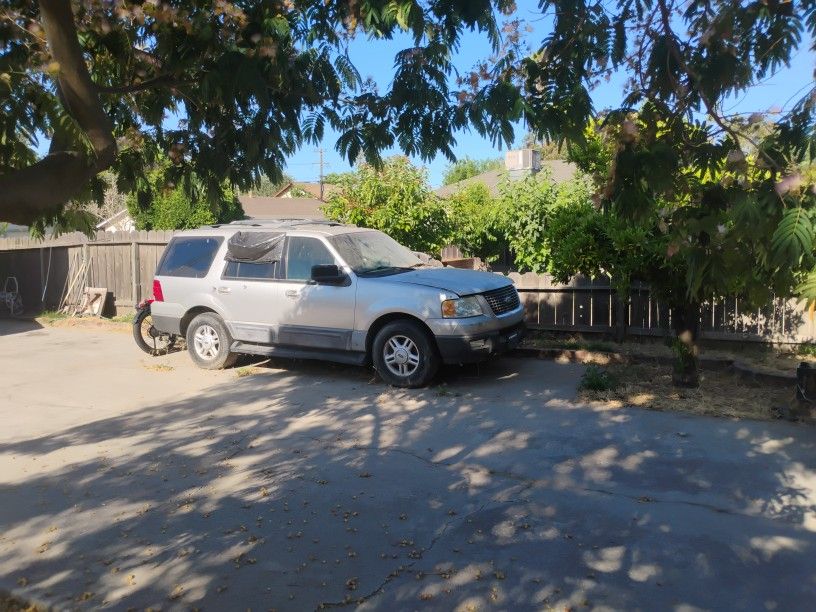 2003 Ford Expedition