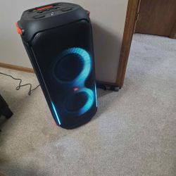 JBL Partybox 710