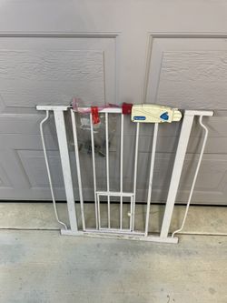 Carlson Extra Wide Baby Gate w/ Hardware