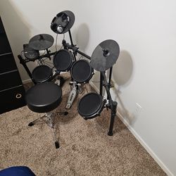 Alesis Electric Drum Set