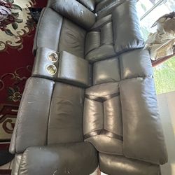 3 Sectional Couch 