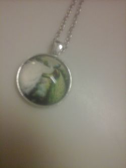 Peacocks pendant and chain