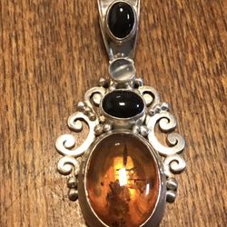  Sterling BA  Suarti Amber, onyx, moon stone pendant