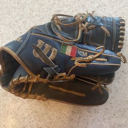 Custom A2000 Wilson Pitchers 11 3/4 Glove