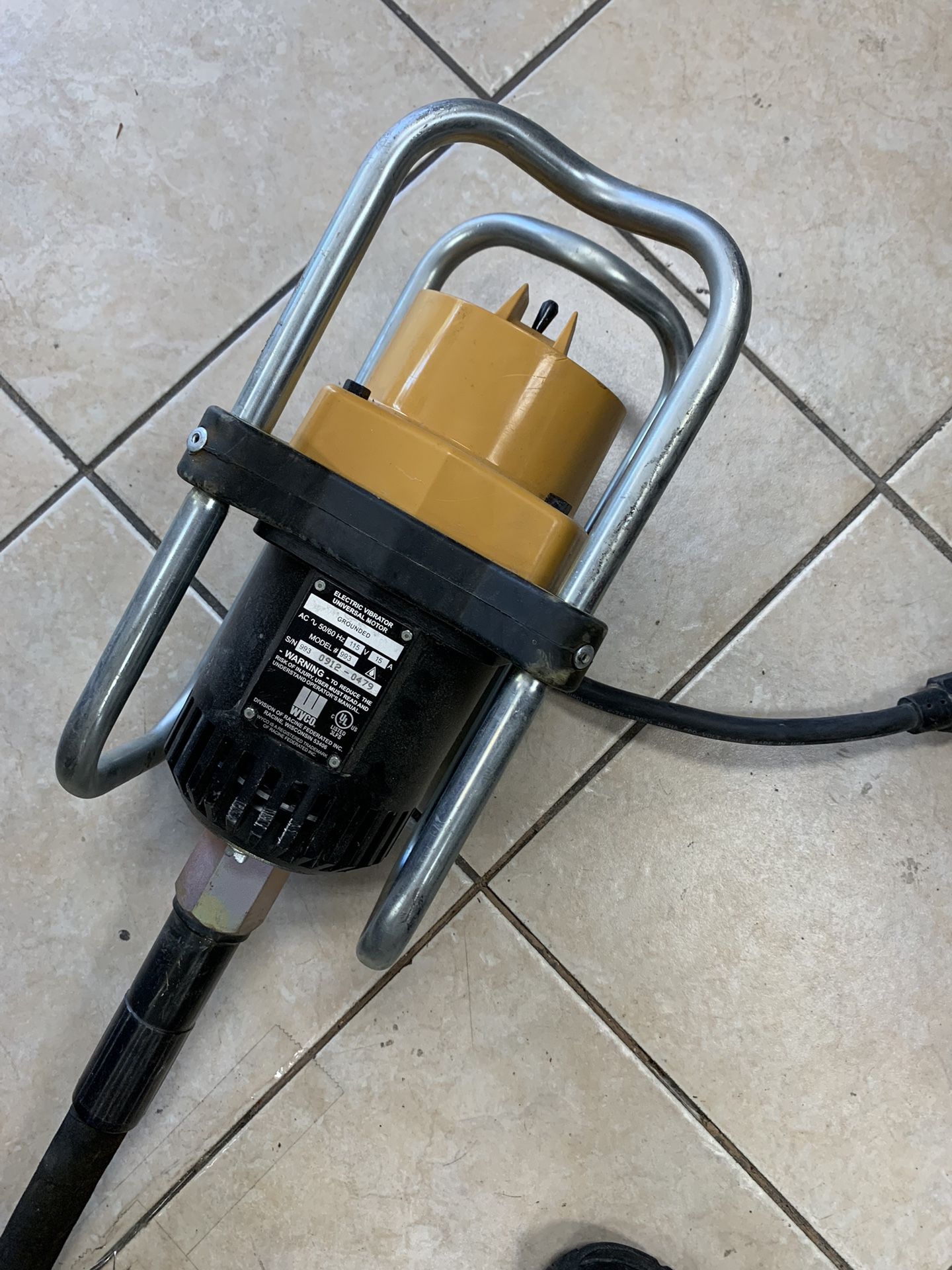 500 Wyco 993 Concrete Vibrator System — 11ft. shaft, 1 1/4in. Square