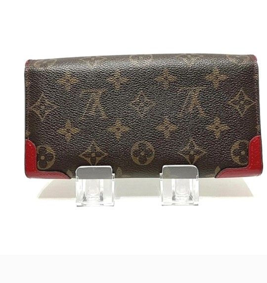 Louis Vuittons LSarah Wallet Monogram Red