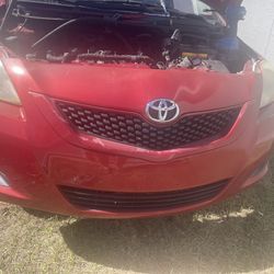 Toyota Yaris 2010 Only In Pieces Solo En Piezas 