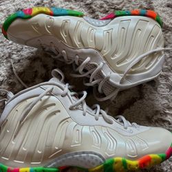 Nike Foam Size 6.5 Men’s 