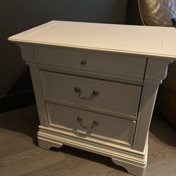 Small Dresser White 